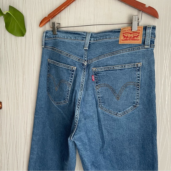 Levi’s Ribcage Straight Ankle Jeans size 32 - Picture 8 of 10